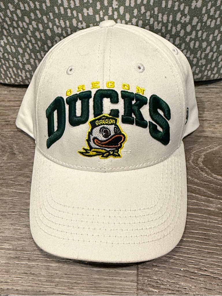 Oregon Ducks White Baseball Cap With Embroidered Logo